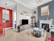2 bed 1st Floor Flat to rent in London Hammersmith And...