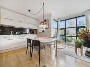 2 bed 1st Floor Flat to rent in London Tower Hamlets,...