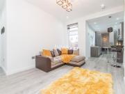 2 bed 1st Floor Flat to rent in Newcastle Upon Tyne And...