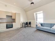 2 bed 1st Floor Flat to rent in Plymouth Devon, PL1,...