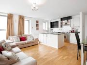 2 bed 1st Floor Flat to rent in Poplar Tower Hamlets,...