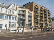 2 bed 1st Floor Flat to rent in Portslade by Sea East...