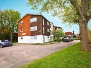 2 bed 1st Floor Flat to rent in Portslade by Sea East...