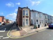 2 bed 1st Floor Flat to rent in Portsmouth Hampshire,...