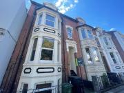 2 bed 1st Floor Flat to rent in Portsmouth Hampshire,...
