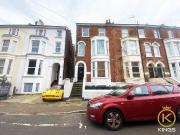 2 bed 1st Floor Flat to rent in Portsmouth Hampshire,...
