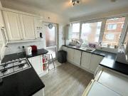 2 bed 1st Floor Flat to rent in Portsmouth Hampshire,...