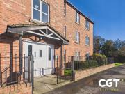 2 bed 1st Floor Flat to rent in Upton St Leonards...