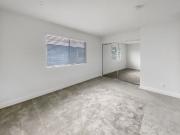 2 BED, 2.5 BATH TOWNHOUSE UNIT * NORTH GLENDALE * WASHER...