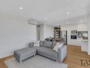 2 BED, 2 BATH, 1 CARPARK BOUTIQUE APARTMENT IN ST KILDA!