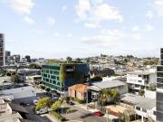 2 bed, 2 bath apartment in prime Fortitude Valley location