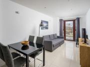 2 Bed 2 Bath Apartment with Terrace Old Street