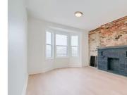 2 bed 2 bath High Park Apartment Amazing Location