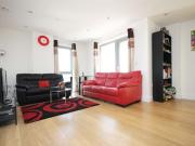 2 bed 2 bath Luxury flat, E1 w/Gym & Concierge