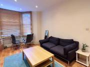 2 Bed 3 Bath Flat with Private Garden, Earls Court