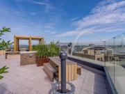 2 Bed Apartment AD Has an Apartment