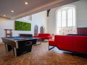 2 Bed Apartment Single Room