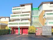 2 bed Apartment To Let