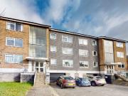 2 bed Apartment To Let