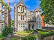 2 bed Apartment to rent in Cardiff South Glamorgan,...