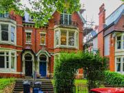 2 bed Apartment to rent in Cardiff South Glamorgan,...