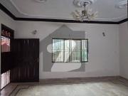 2 bed dd well maintained ground floor portion available...