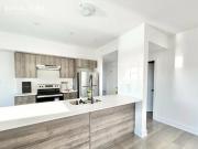2 BED DEN 2 BATH CONDO FOR RENT 8 CULINARY LANE BARRIE