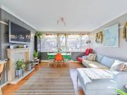 2 Bed Detached House, Greenwich High Road, SE10