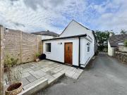 2 Bed, End of Terrace, Lepton, Huddersfield, HD8...