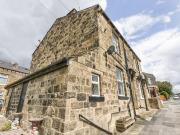 2 bed End of Terrace to rent in Calverley West...
