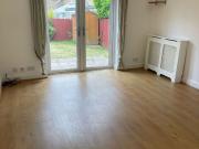 2 Bed End Terrace, Woodside Green, SE25