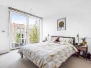 2 bed First Floor Flat to Let for rent in Tizzard Grove,...