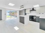 2 Bed, Flat, Acton, London, W3 [INVESTMENT PROPERTY]