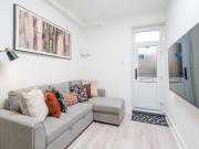 2 Bed Flat, Alkham Road, N16