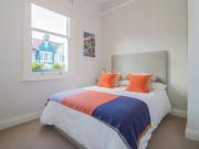 2 Bed Flat, Altenburg Gardens, SW11