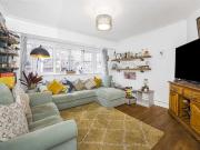 2 Bed Flat, Bridge Court, E10