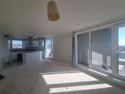 2 bed flat Brighton Station new carpets/painted