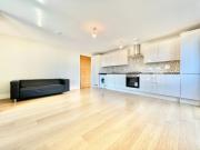 2 Bed Flat, Charter House, IG1