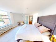 2 Bed Flat, Clarence Street, L3