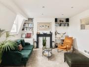 2 Bed Flat, Cornwall Crescent, W11