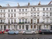 2 Bed Flat, Cromwell Place, SW7