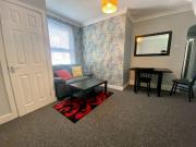 2 Bed Flat, Erleigh Road, RG1