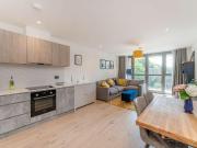 2 bed flat for sale