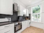 2 bed flat for sale