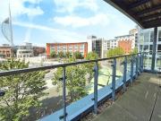 2 bed flat for sale