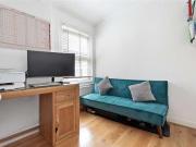 2 bed flat for sale