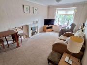 2 bed flat for sale