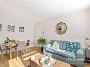 2 bed flat for sale