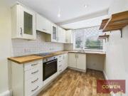 2 bed flat for sale