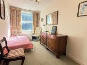 3 bed flat for sale